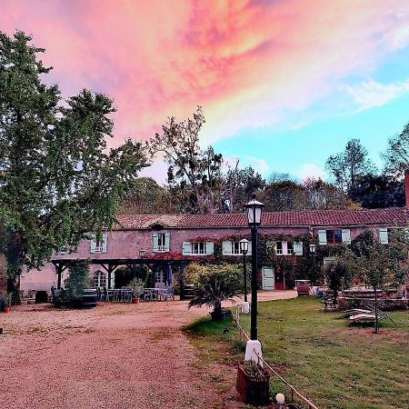 Moulin De Monpoisson Acomodação com café da manhã Le Puy Exterior foto
