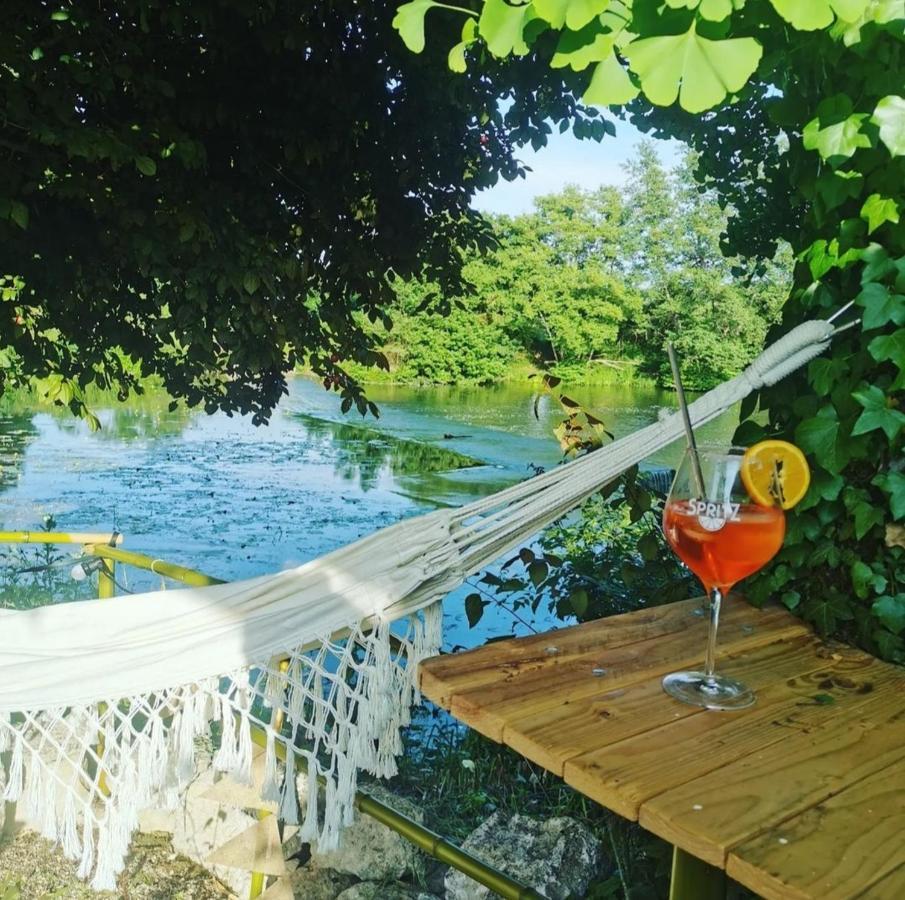 Moulin De Monpoisson Acomodação com café da manhã Le Puy Exterior foto