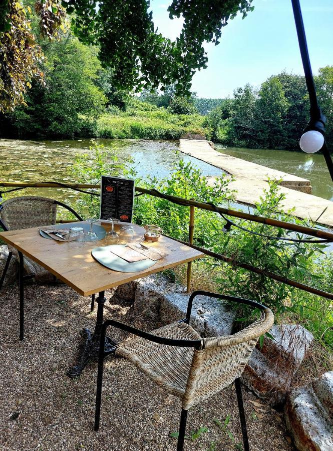 Moulin De Monpoisson Acomodação com café da manhã Le Puy Exterior foto