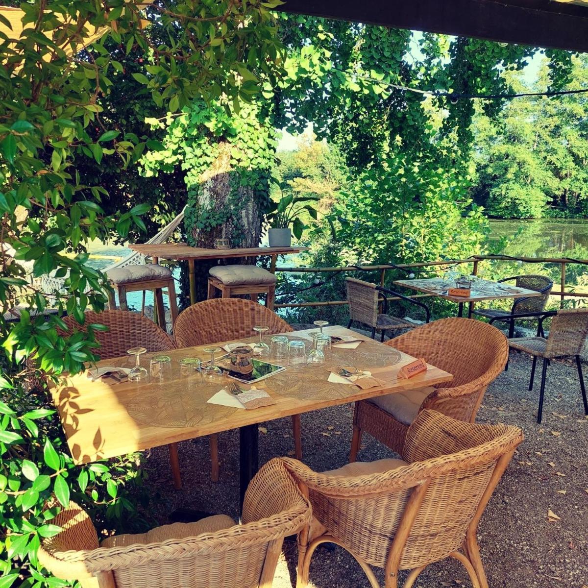 Moulin De Monpoisson Acomodação com café da manhã Le Puy Exterior foto